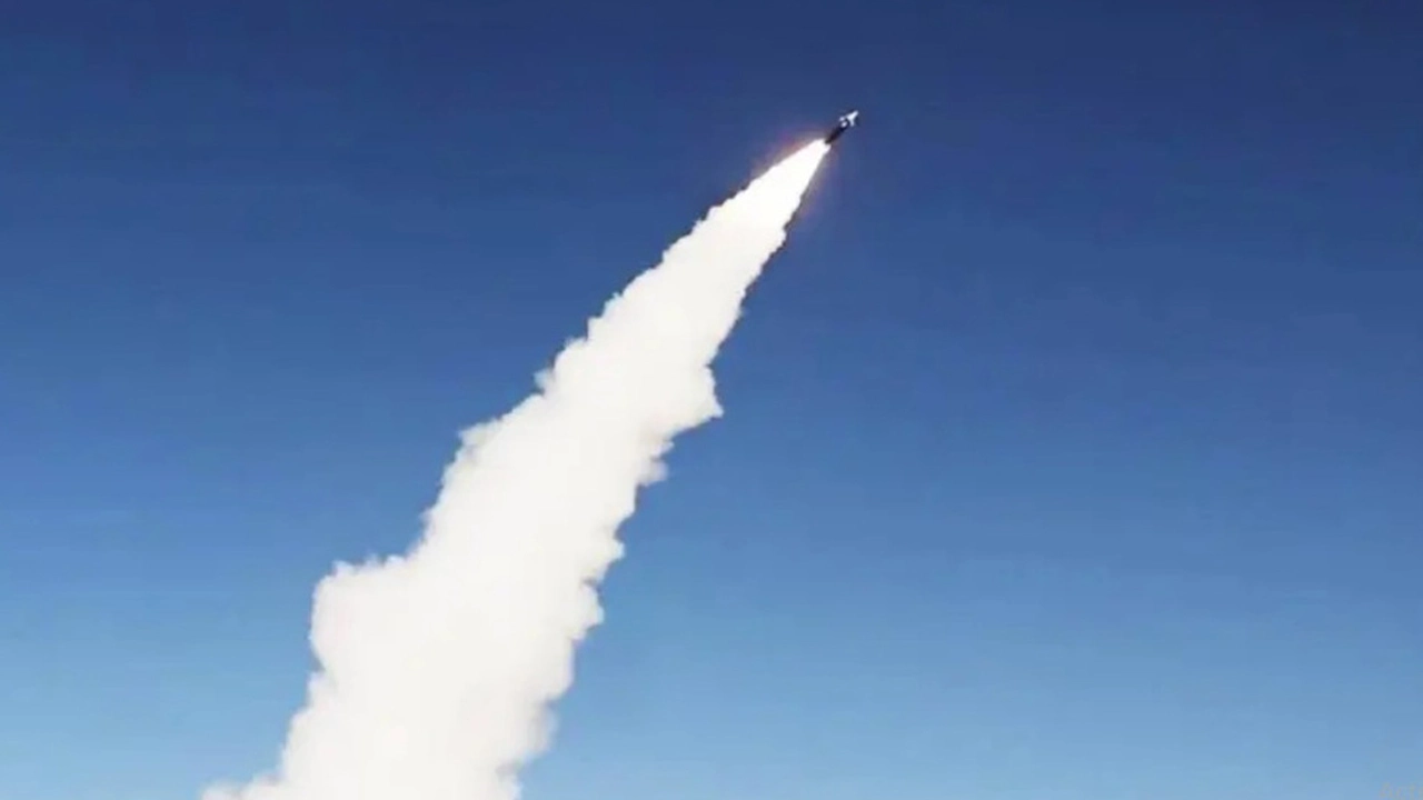 ইয়েমেনের ব্যালিস্টিক হামলায় কাঁপল ইসরায়েল